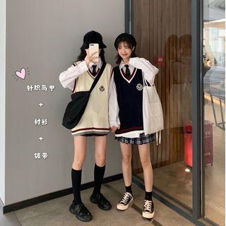 Embroidered Contrast Trim Sweater Vest / Plain Shirt / Mini Pleated Skirt