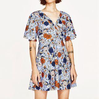 Short-sleeve Floral V-neck Dress