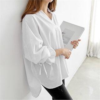 Drawstring-cuff Dip-back Blouse