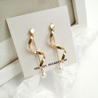 Alloy Swirl Faux Pearl Dangle Earring