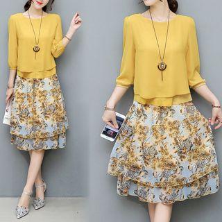 Set: 3/4-sleeve Cutout Top + Floral Print Midi Skirt