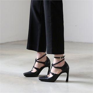 Square-toe T-strap High-heel Pumps