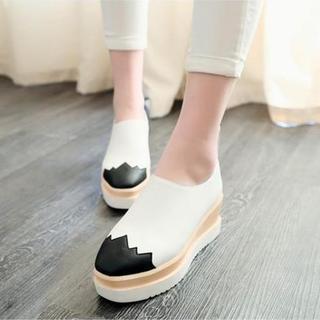 Two-tone Platform Loafers