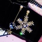 Non-matching Faux Pearl Rhinestone Snowflake Dangle Earring As Shown In Figure - One Size