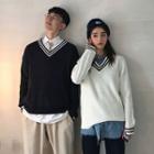 Couple Matching Contrast-trim V-neck Sweater