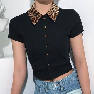 Short Sleeve Collared Leopard Printed Crop Top