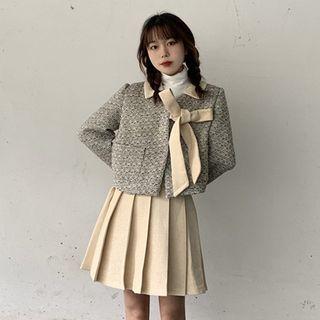 Mock-turtleneck Long-sleeve T-shirt / Patterned Jacket / A-line Skirt
