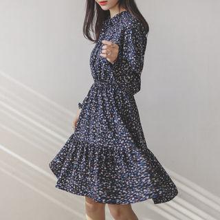 Tie-neck Gathered-waist Floral Dress
