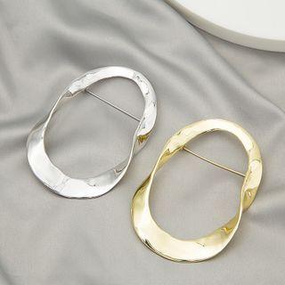 Twisted Alloy Hoop Brooch