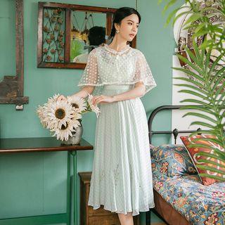 Set: Lace Capelet + Cap-sleeve Plaid A-line Dress