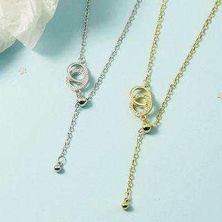 Interlocking Hoop Rhinestone Pendant Alloy Necklace
