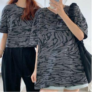 Zebra Printed Loose-fit Short-sleeve Top