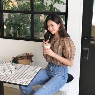 Patterned Collarless Blouse