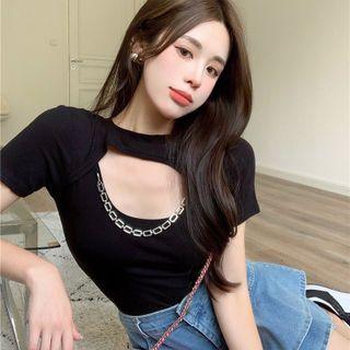 Short-sleeve Cutout Chain-accent Slim-fit Top