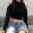 Long-sleeve Cold Shoulder Chained Knit Crop Top
