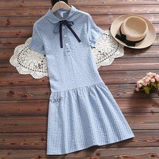 Pinstriped Tie Neck Short-sleeve A-line Dress