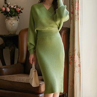 Set: V-neck Sweater + Midi Fitted Knit Skirt