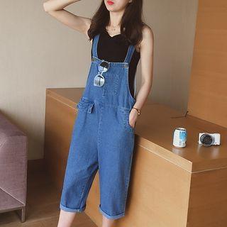 Set: V-neck Sleeveless Top + Cropped Denim Dungaree