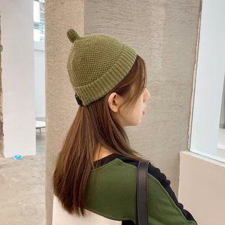 Applique Knit Brimless Hat