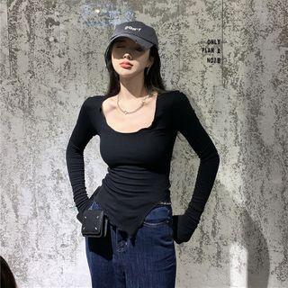 Asymmetric Hem Long-sleeve U-neck Top