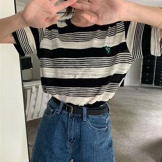 Short-sleeve Heart Embroidered Striped T-shirt Stripes - Black & Off-white - One Size