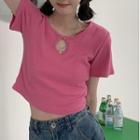 Short-sleeve Keyhole Cropped T-shirt