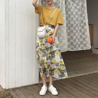 Short-sleeve T-shirt / Midi Floral Chiffon Skirt