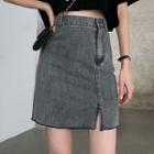 Fitted Frayed Denim Mini Skirt