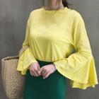Crew-neck Flare-cuff T-shirt