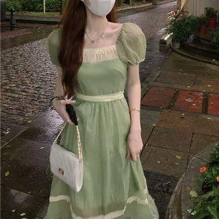 Puff-sleeve Midi A-line Dress Green & Beige - One Size