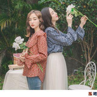 Beaded Button Floral Print Chiffon Top