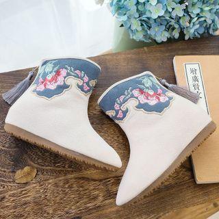 Embroidered Hidden-wedge Hanfu Short Boots