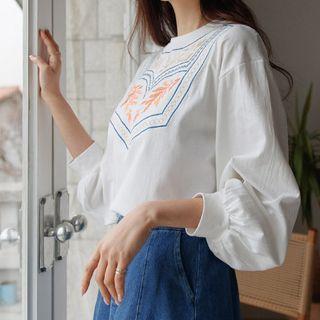 Bishop-sleeve Embroidered T-shirt
