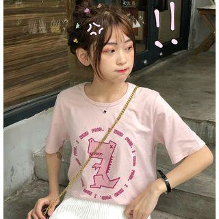 Printed Elbow-sleeve T-shirt / Pleated Skirt