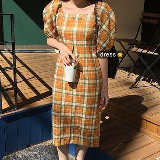 Short-sleeve Plaid Midi Shift Dress Yellow - One Size
