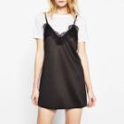 Set: Short-sleeve T-shirt + Lace Trim Dress