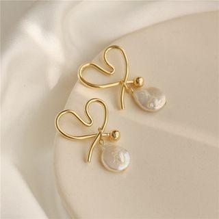 Freshwater Pearl Alloy Heart Dangle Earring Pearl - Gold - One Size