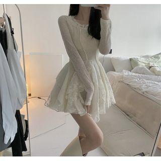 Long-sleeve Plain Asymmetric Lace Dress