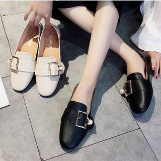 Faux Pearl Buckled Loafers