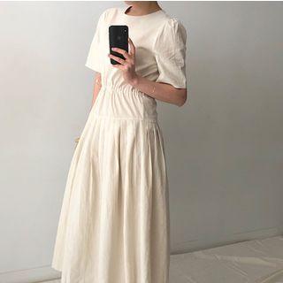 Plain Short-sleeve Pleated Midi A-line Dress