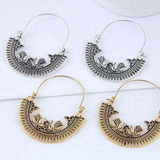 Alloy Retro Embossed Hoop Earring