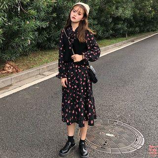 Plain Knit Vest / Floral Long-sleeve Loose-fit Dress