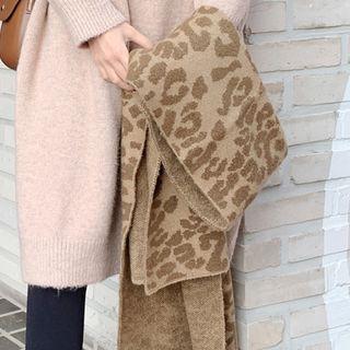 Leopard Muffler Scarf