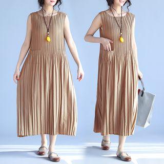 Pocket Detail Sleeveless Midi Dress
