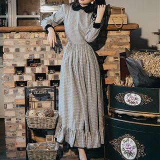 Long-sleeve Plaid Maxi A-line Dress