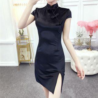 Plain Side-slit Short-sleeve Qipao