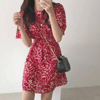 Short-sleeve Floral Print A-line Dress Red - One Size