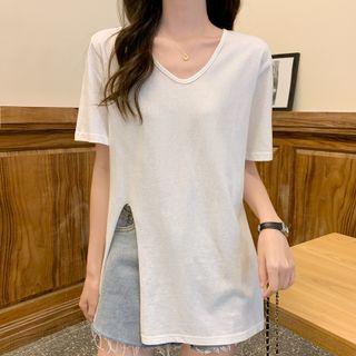 V-neck Slit T-shirt