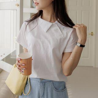 Cap-sleeve Asymmetric Collared T-shirt