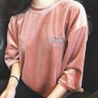 Heart Embroidered Velvet Elbow Sleeve T-shirt